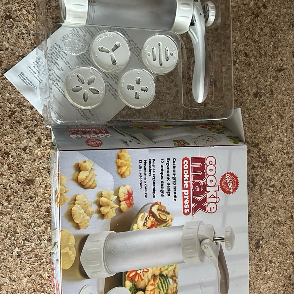 Brand New Wilton Cookie Max Cookie Press